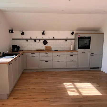 Apartament Mit Garten In Meyenburg - Keine Monteure Schwanewede