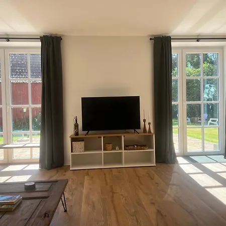 Mit Garten In Meyenburg - Keine Monteure Apartament